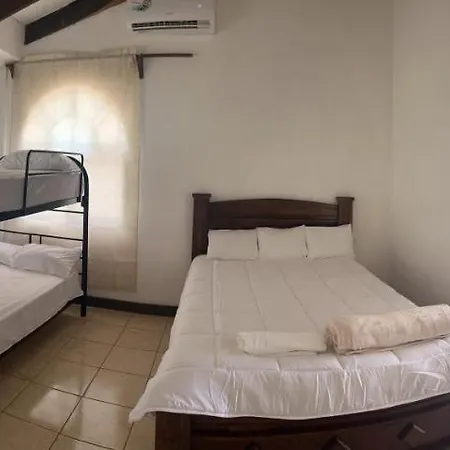 Las motas surf avellanas Villa
